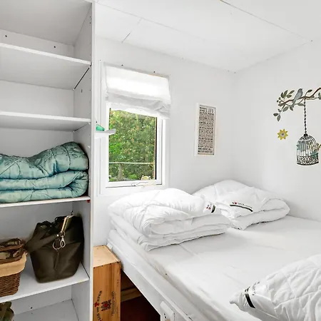 Holiday home Small Authentic Near Fjellerup Glesborg