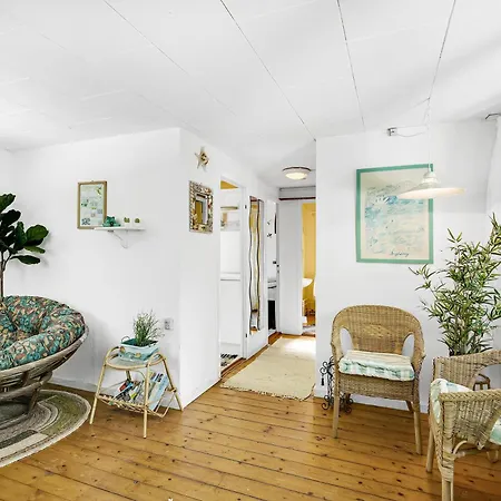 Holiday home Small Authentic Near Fjellerup